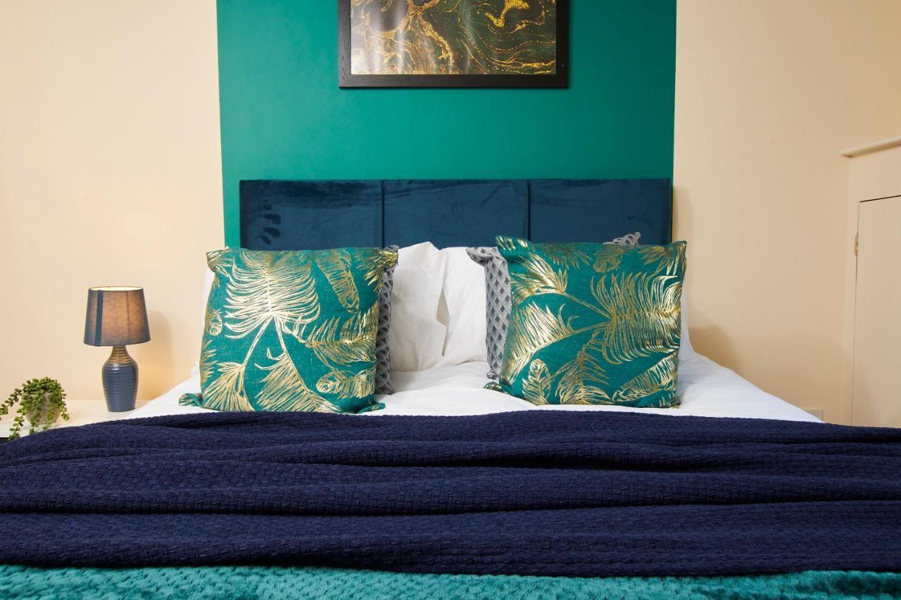 Exquisite Cambridge Abode - Sleeps 6 - Parking Appartamento Esterno foto