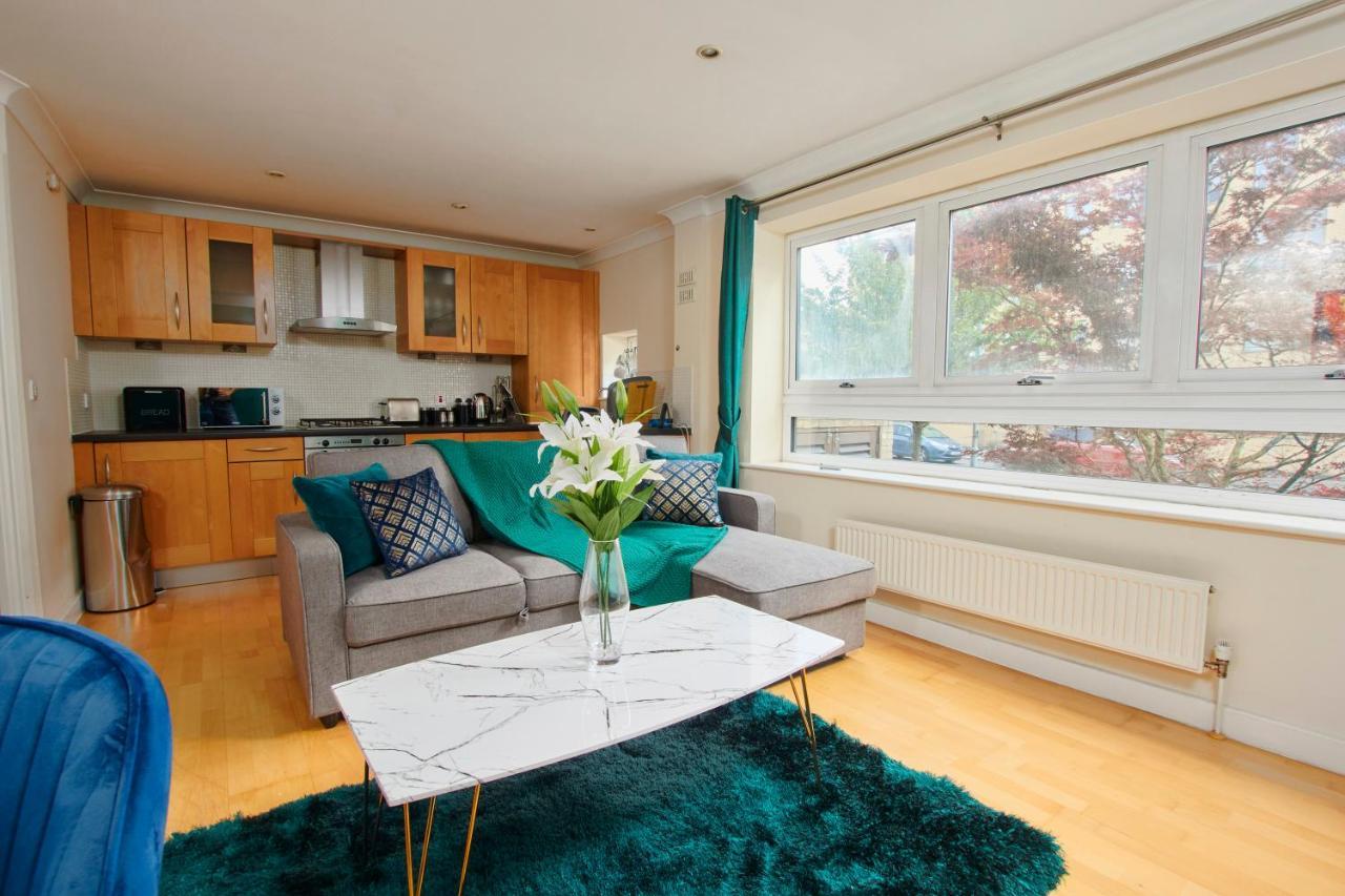 Exquisite Cambridge Abode - Sleeps 6 - Parking Appartamento Esterno foto