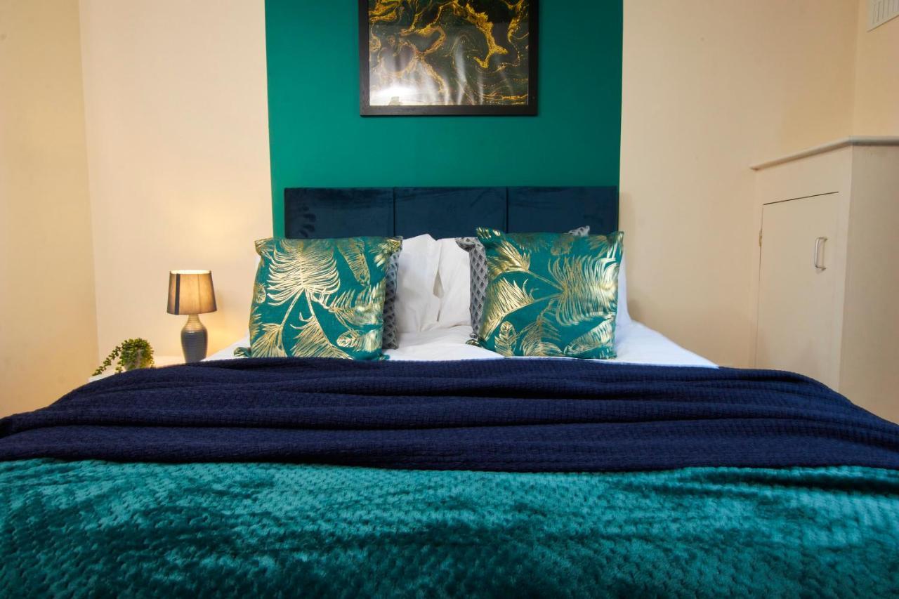 Exquisite Cambridge Abode - Sleeps 6 - Parking Appartamento Esterno foto